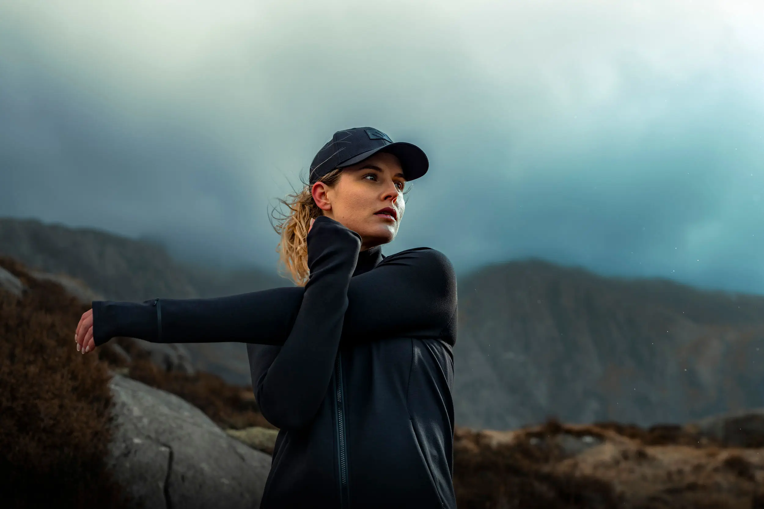 Seissense activewear jacket and baseball cap