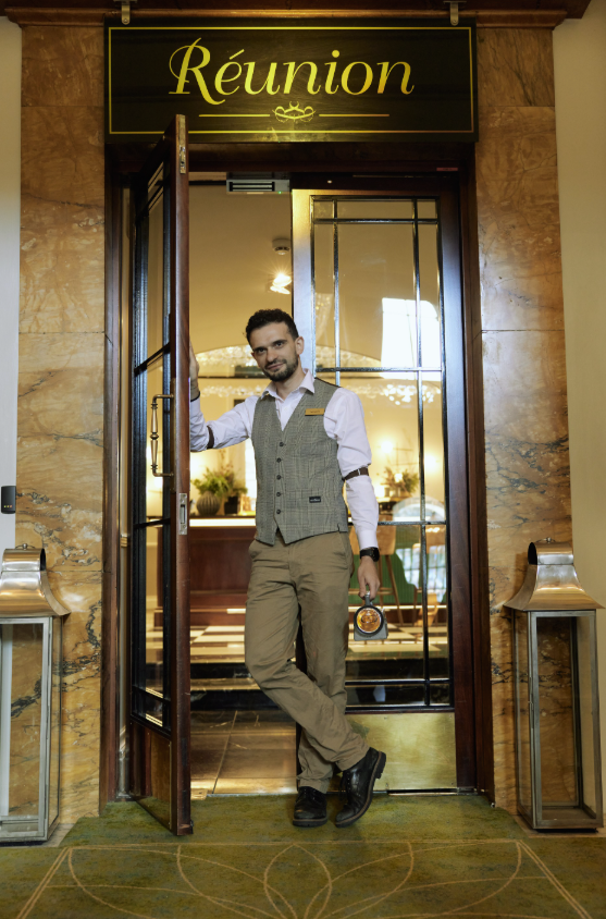 Réunion Bar entrance